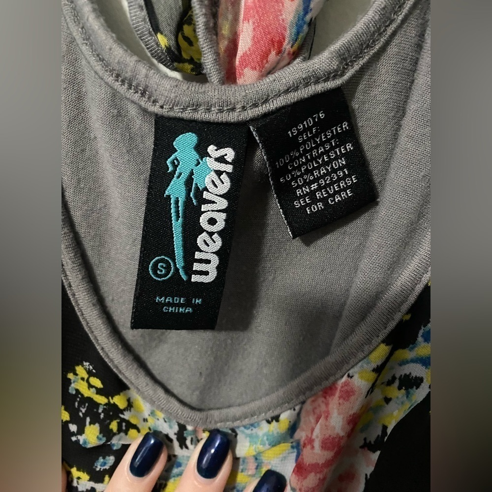 Weavers Floral Tank Top - Picture 5 of 6
